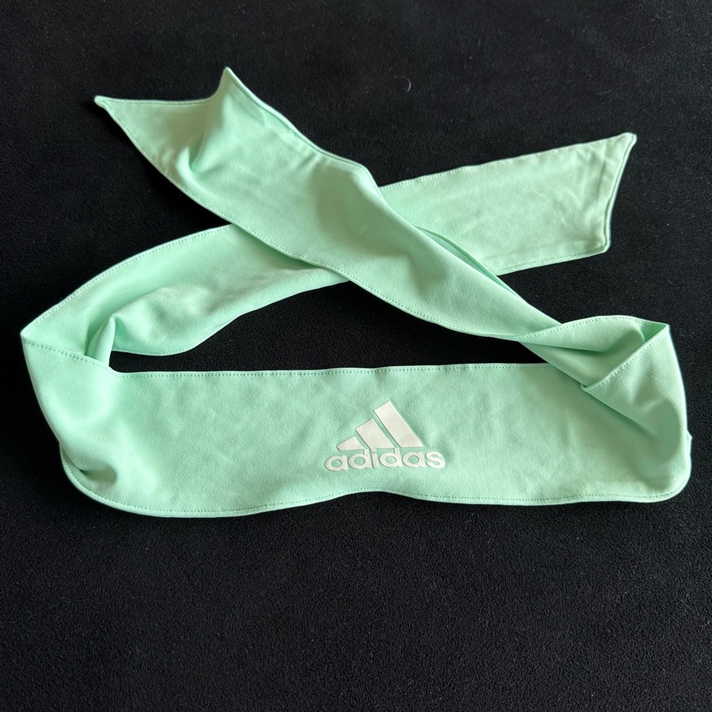 ✨ Adidas Mint Green Headband ✨